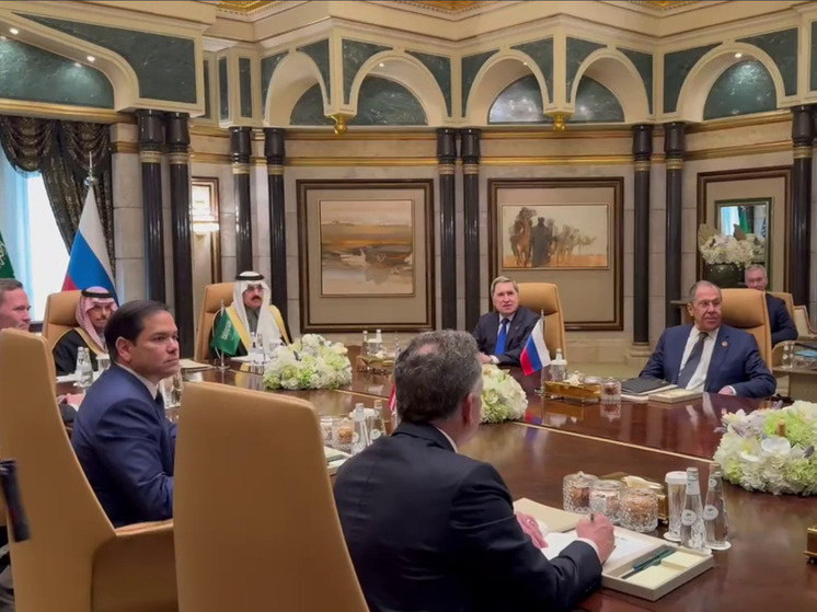 Ukraine : the U.S. and Russian delegations in Riyadh resumed high-level ...